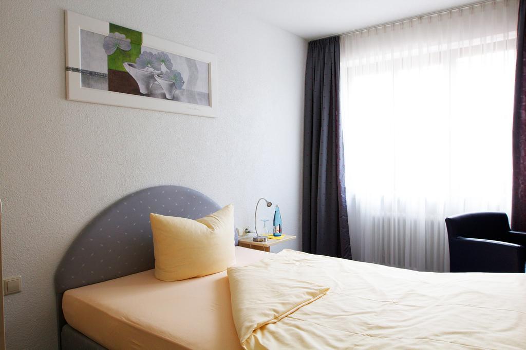 Hotel Restaurant Engel Pfaffenweiler Pokój zdjęcie