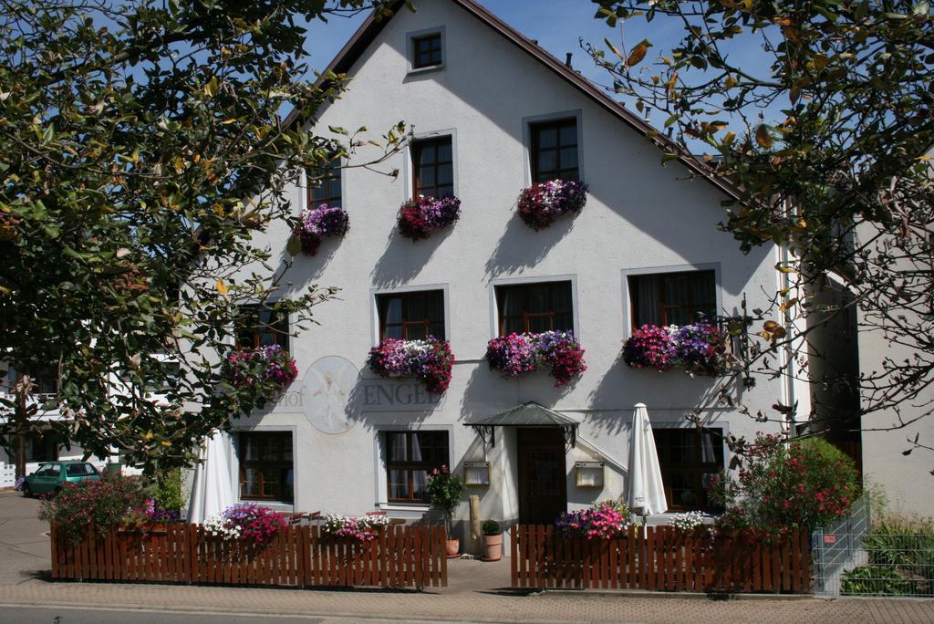 Hotel Restaurant Engel Pfaffenweiler Zewnętrze zdjęcie